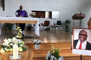 La communauté gabonaise de France célèbre la mémoire du Pr. André Moussavou
