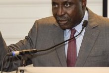 L’exilé politique gabonais, Alfred Mabika propose une conférence sur l’indépendance de l’Afrique
