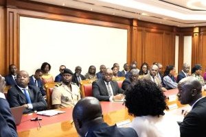 Vie chère au Gabon : Réunion bilan entre le président de la transition et le gouvernement
