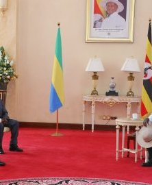 Visite de travail et d’amitié du président de la transition du Gabon à Kampala
