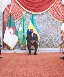 Ali Bongo reçoit les lettres de créance de 4 nouveaux ambassadeurs accrédités au Gabon
