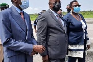 Les ministres gabonais de l’Intérieur et de la Défense nationale en tournée de sensibilisation
