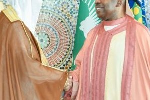 Ali Bongo reçoit l’ambassadeur du royaume d’Arabie Saoudite au Gabon
