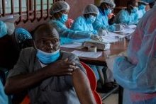 Guinée : l’épidémie d’Ebola officiellement déclarée terminée par l’OMS
