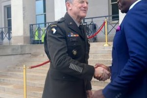 Etats-unis : Le général Brice Clotaire Oligui Nguema en visite au Pentagone
