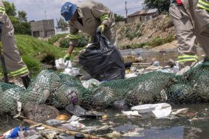 Ajournées sans parvenir à un accord, les négociations sur la pollution plastique se poursuivront en 2025
