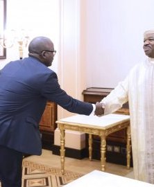 Ali Bongo reçoit le patron de la Caisse de dépôts et consignations (CDC)
