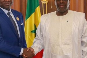 Brice Clotaire Oligui Nguema s’entretient avec le président sénégalais Macky Sall
