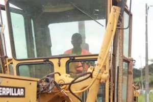 La Première ministre gabonaise lance les travaux de la Transgabonaise
