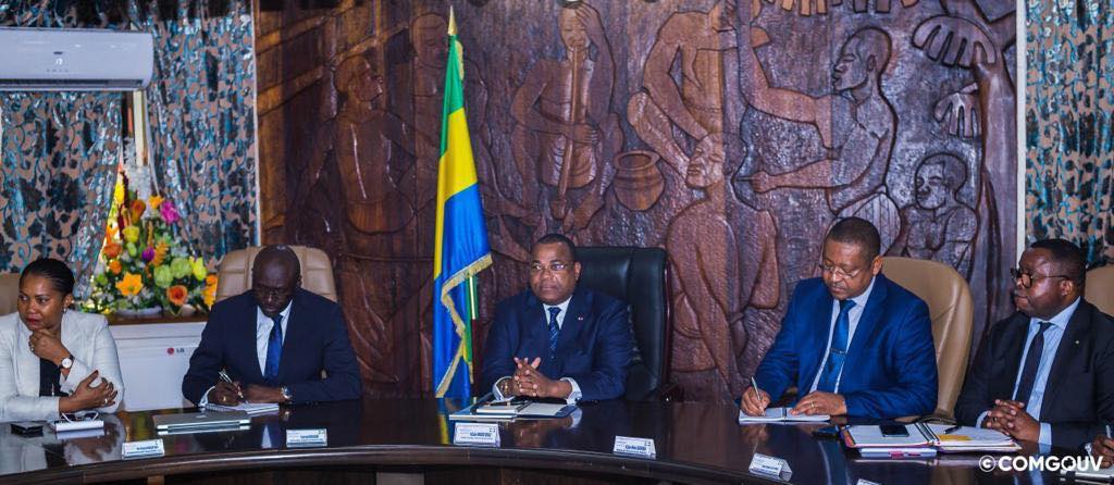 PAPG : Le Premier ministre gabonais préside une réunion sur la RN1 et les voiries urbaines

