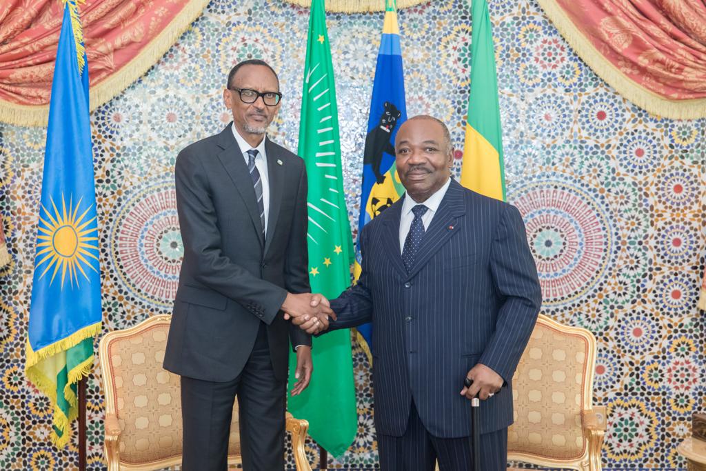 Le président Rwandais devise avec Ali Bongo
