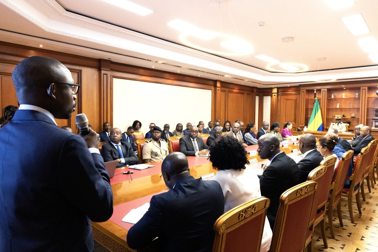 Vie chère au Gabon : Réunion bilan entre le président de la transition et le gouvernement
