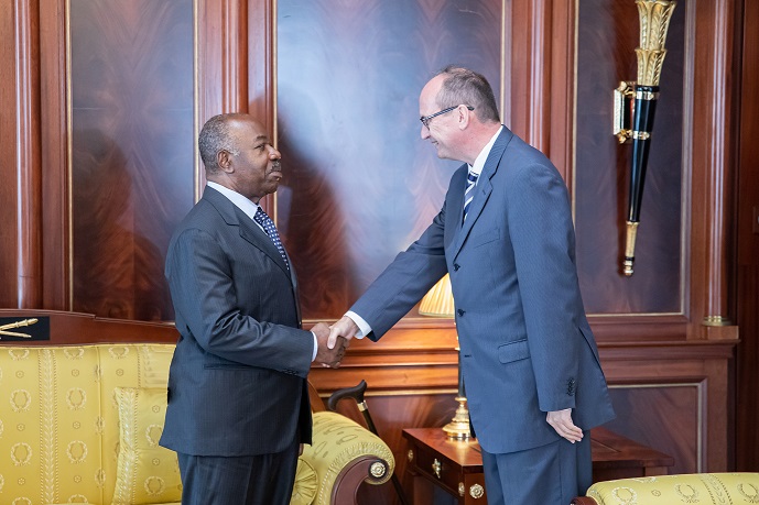 Ali Bongo s’entretient avec l’ambassadeur russe au Gabon
