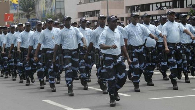 Les forces de police gabonaise démentent des rumeurs de recrutement

