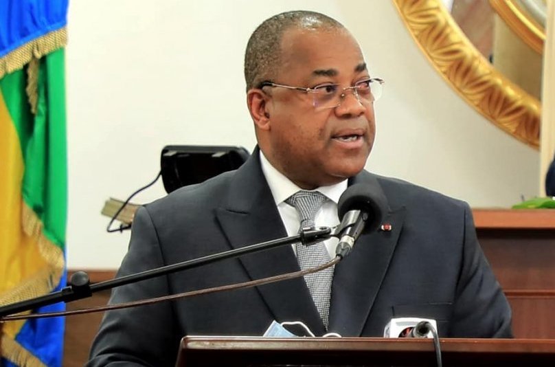 Julien Nkoghe Bekalé fait le bilan des deux premières phases de l’état d’urgence au Gabon
