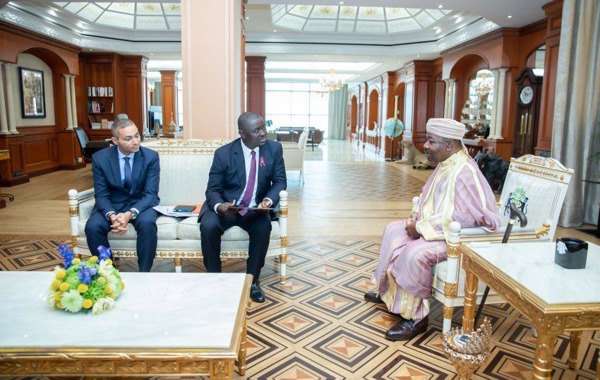 Ali Bongo reçoit en audience Justin Ndoundangoye et le patron de l’ANAC
