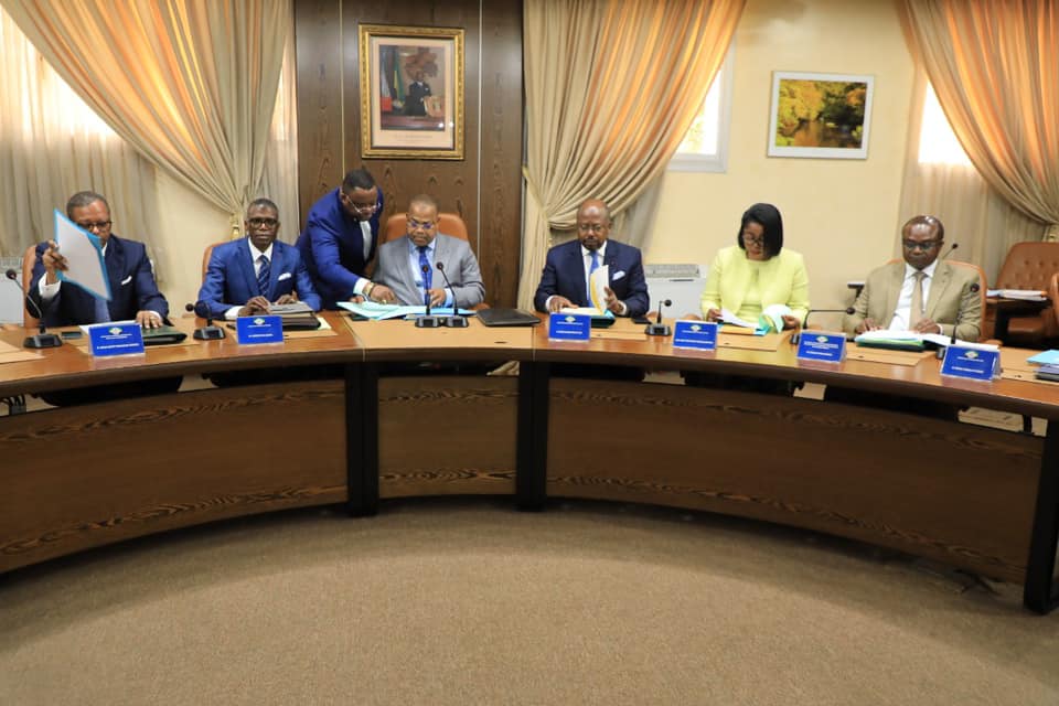 Un conseil interministériel autour du Premier ministre Julien Nkoghe Bekale ce mardi

