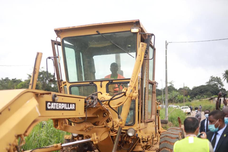 La Première ministre gabonaise lance les travaux de la Transgabonaise
