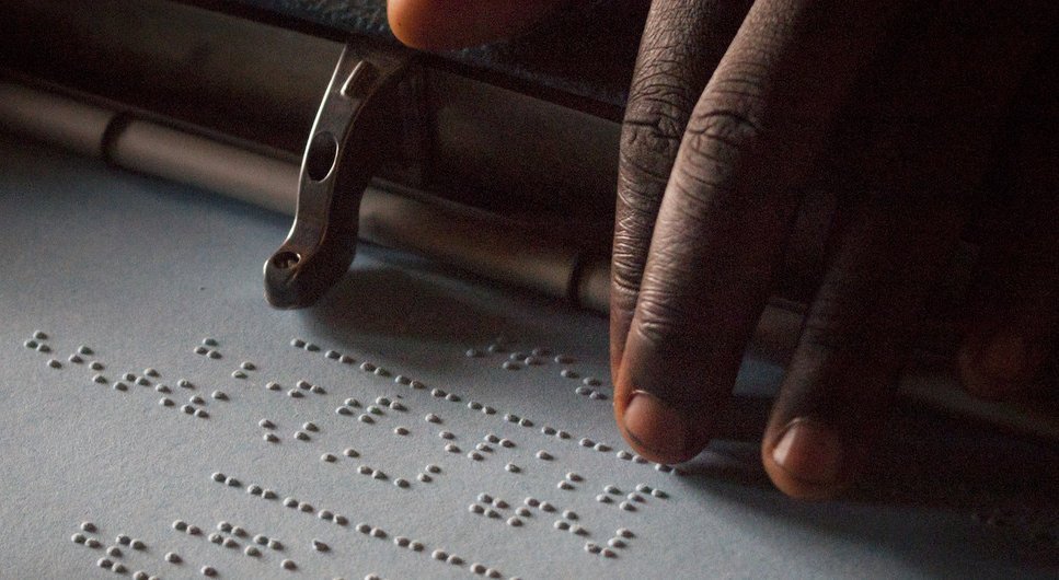 La Journée mondiale du braille souligne l’importance d’une information accessible
